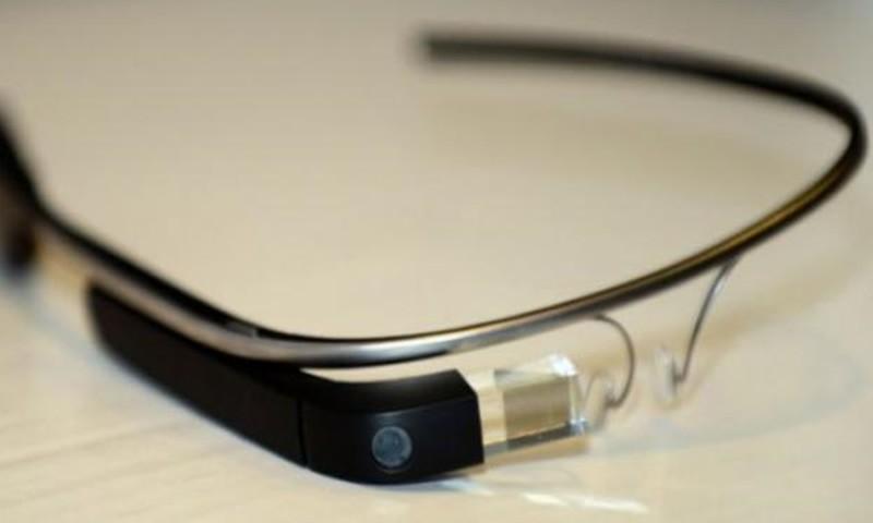 A 2.0 version of Google Glass will be out soon and it is in the works in collaboration with Luxottica an Italian eyewear maker.