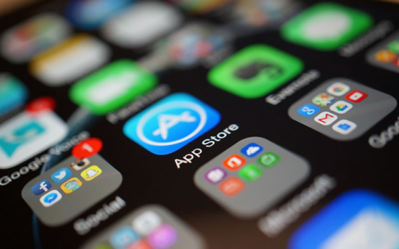 The 3 Best iPhone and iPad Apps of 2015