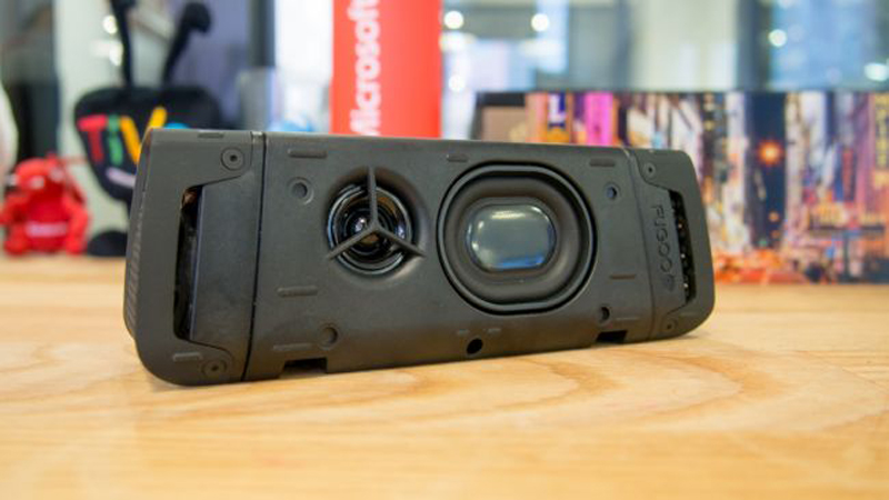 Fugoo Review - A Compact Bluetooth Speaker With an Awesome Sound