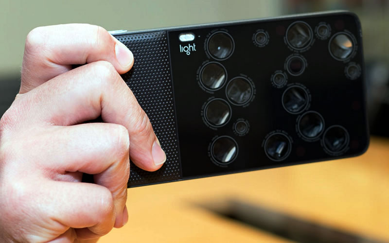 Light L16 Has a Bizarre But Very Unique Take on Photography