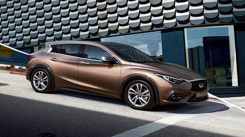 2017 Infiniti Q30 - A Different Take on Style
