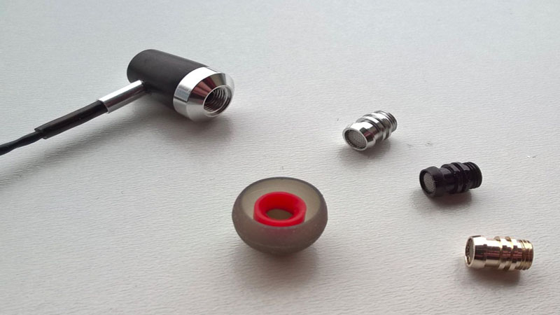 Rock Jaw Alfa Genus V2 Review - Enjoy Variable Sounds With its Interchangeable Tuning Filter System