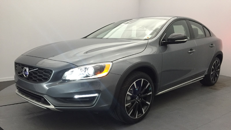 2016 Volvo S60 Cross Country T5 Review - Combining Comfort and Utility