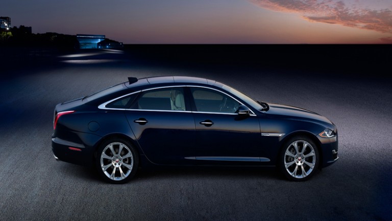 Jaguar xj 2016