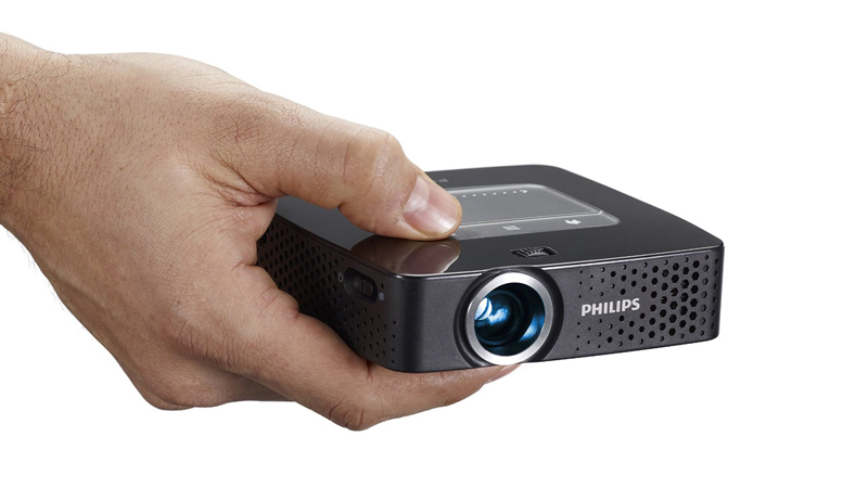 Philips PicoPix PPX2055 Review - Bright Enough