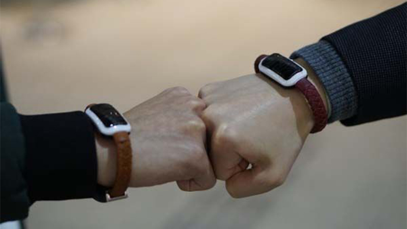 NiftyX - Charge Your Devices Through the Bracelet
