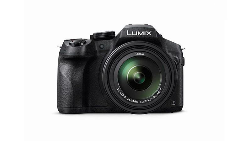 Panasonic Lumix DMC-FZ300 Review - The Ergonomics of an SLR With a Superzoom Function