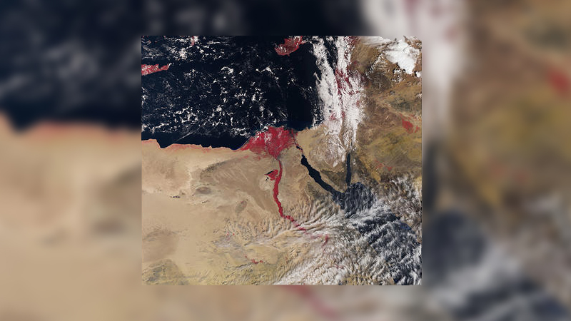 Blood Nile - Picture Shows River Turning Red