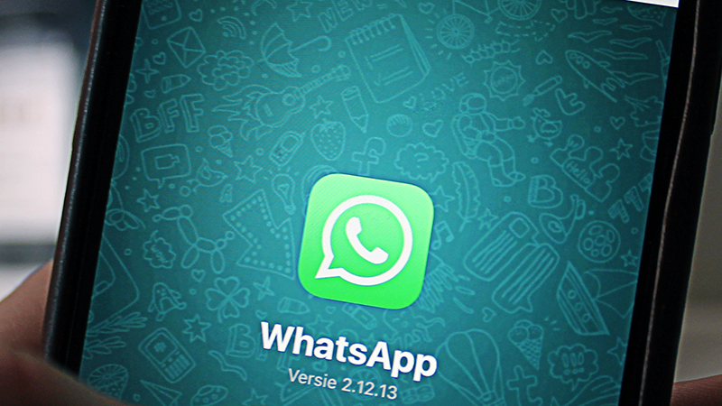 WhatsApp - Gains the Upper Hand on iMessage Pertaining to Verification and Forward Secrecy