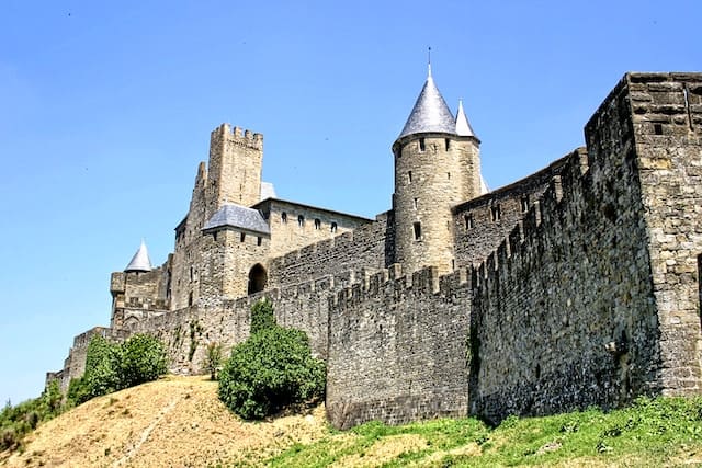 castle wall
