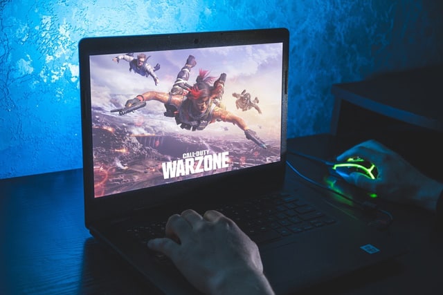 Enjoy the Game Using the Laptops With Great Battery Life